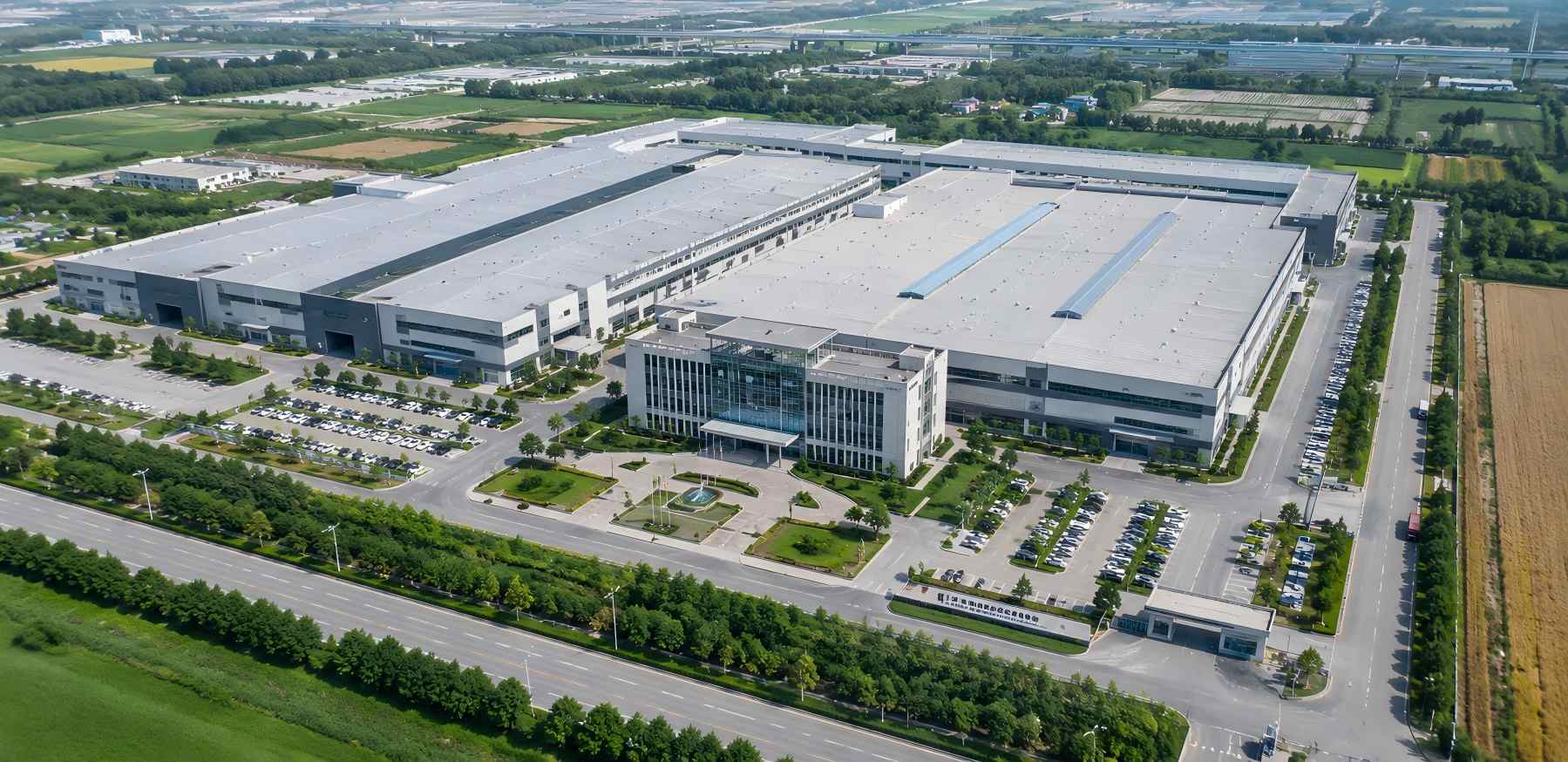 Linqing: Over half a century, we have refined each bearing to perfection.